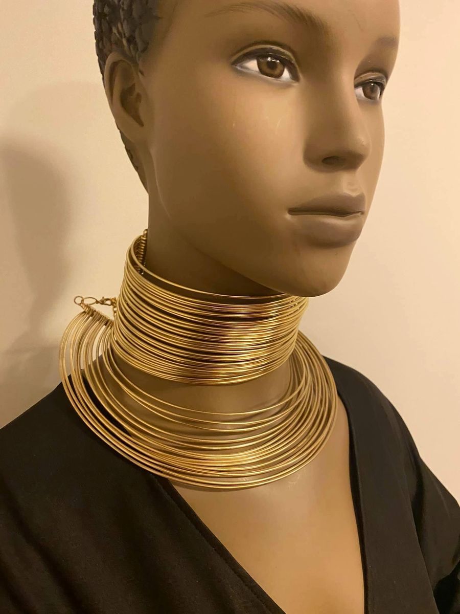 Queen N’Kama Brass Dual Wire Choker Set