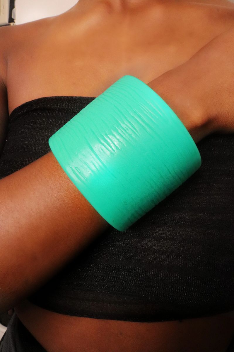 Resin Ridges Open Cuff