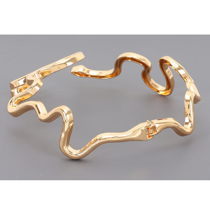 Queen Aisha Alloy Necklace