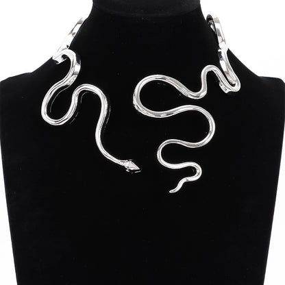 Queen Aisha Alloy Necklace