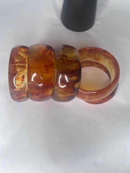 Queen Adama Resin brown bangle set