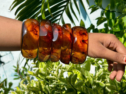 Queen Adama Resin brown bangle set