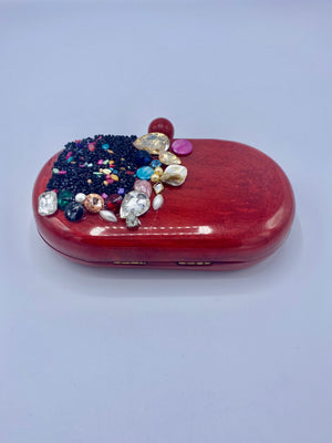 Open image in slideshow, Handcrafted Oval Resin with embellishment of pearls and stones Clutch
