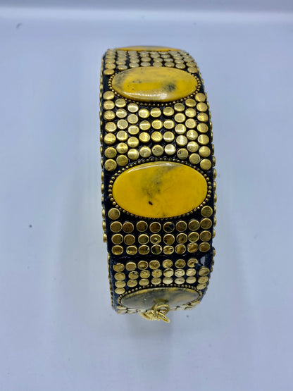 Round Gold Buttons with Multi Colors Flowery Ethnic Design Clutch