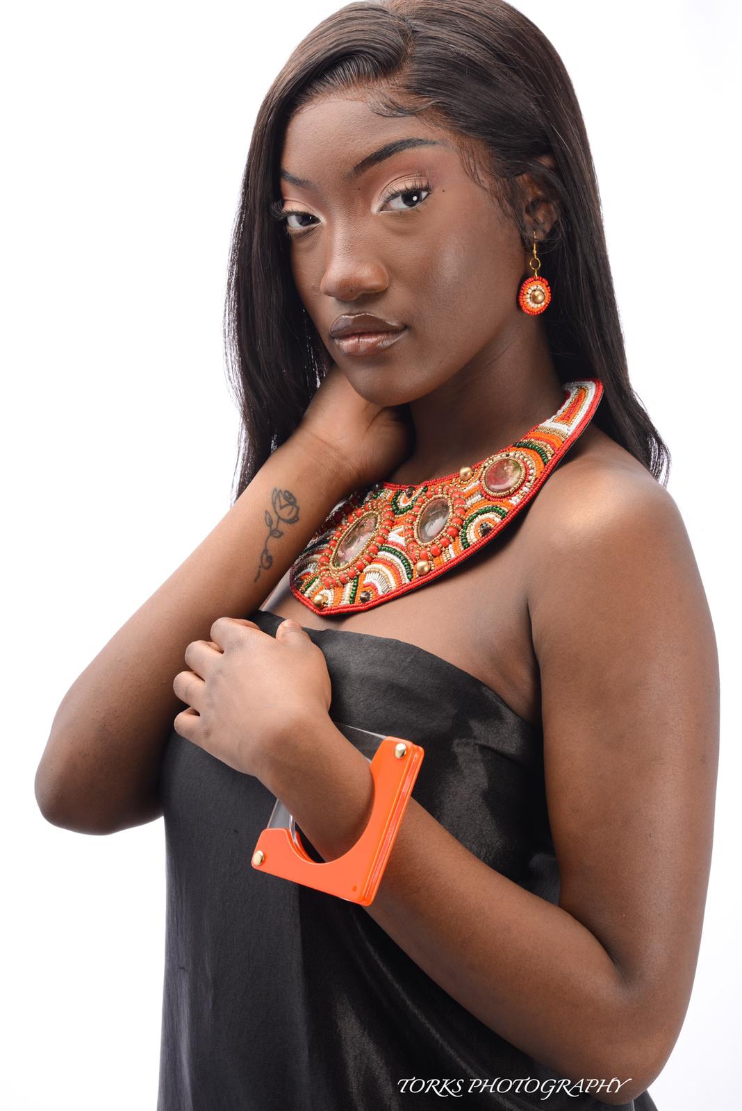 Red, White, and Orange Bead Round Collar Bib Necklace Set