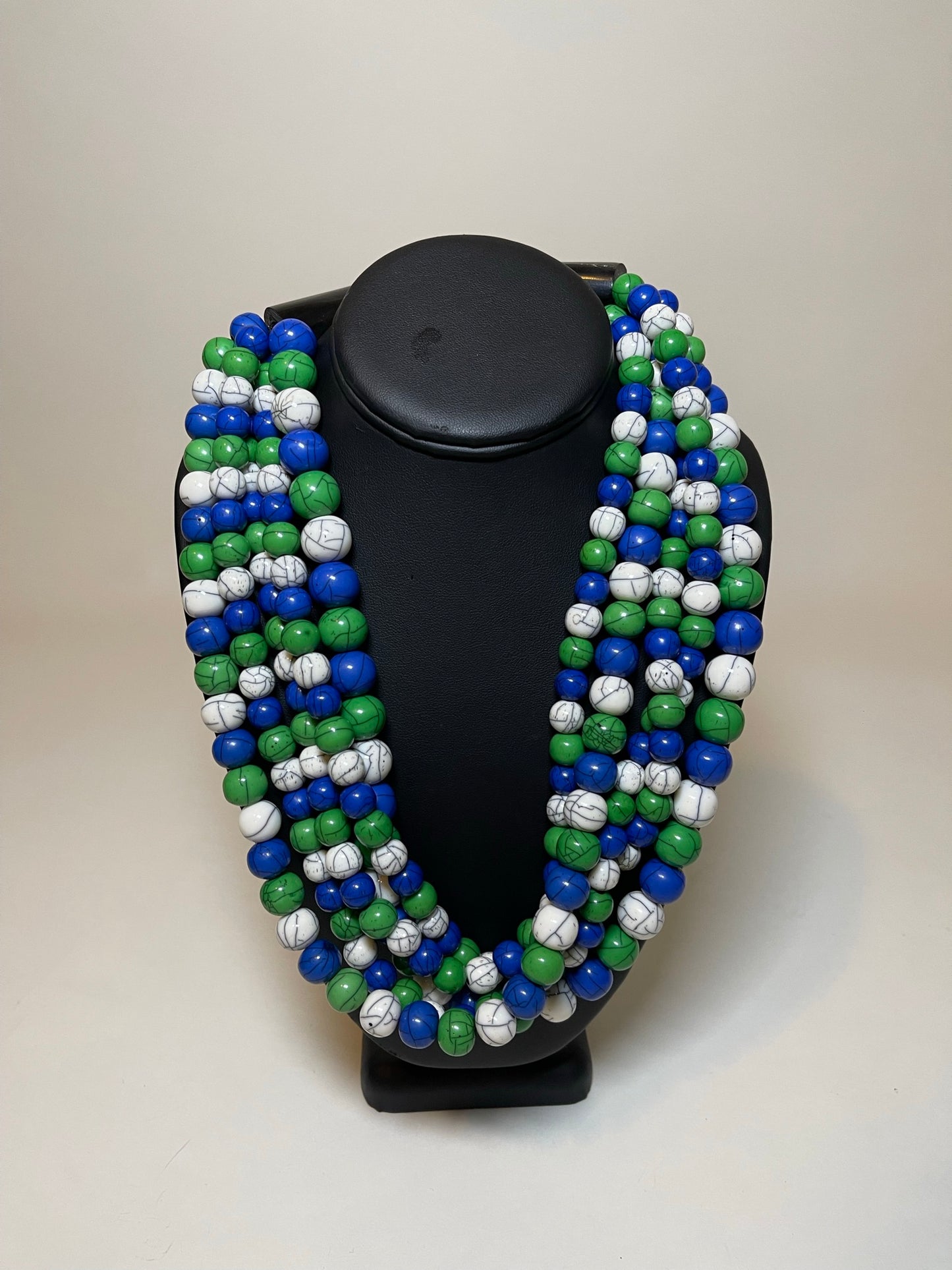 Lion Mountain Cracked Choker Necklace