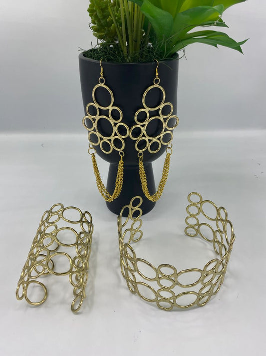 Queen N’Kama Brass Circles Cuff Bracket