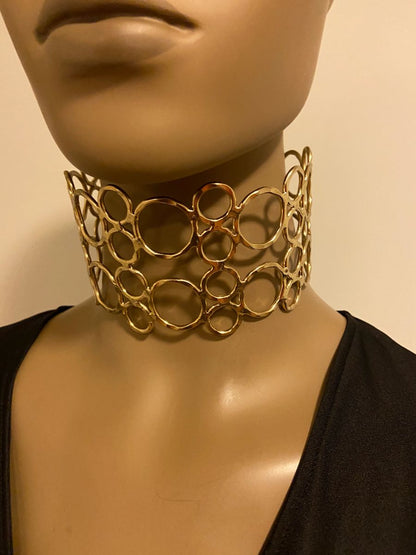 Queen N’Kama Brass Circles Choker